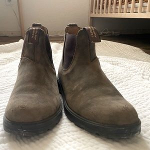 Blundstones - brown- worn few times